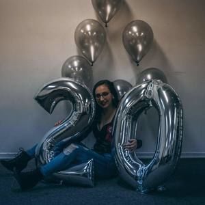 Meet your Posher, Hillary